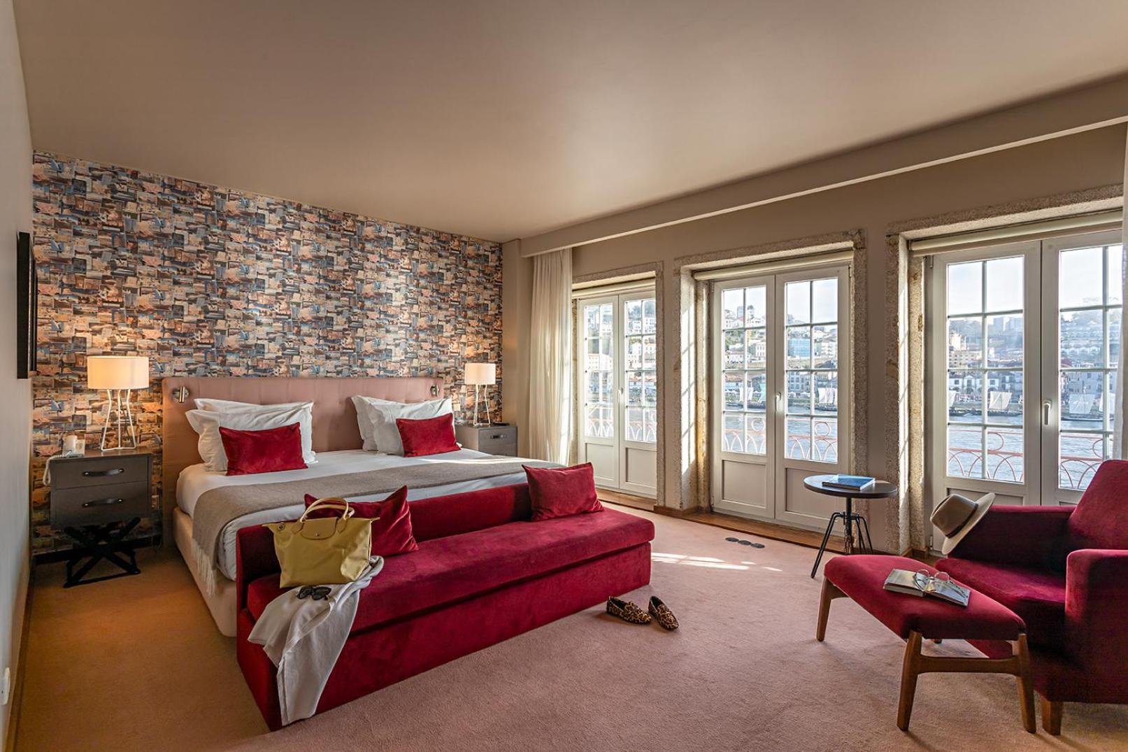 Pestana Vintage Porto Hotel & World Heritage Site Εξωτερικό φωτογραφία A suite at the Hotel de Crillon